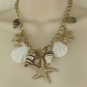Lucia Beachy Gold Pearl Studded Starfish Sea Shell Charm Choker Necklace